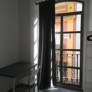 Urban Πανσιόν